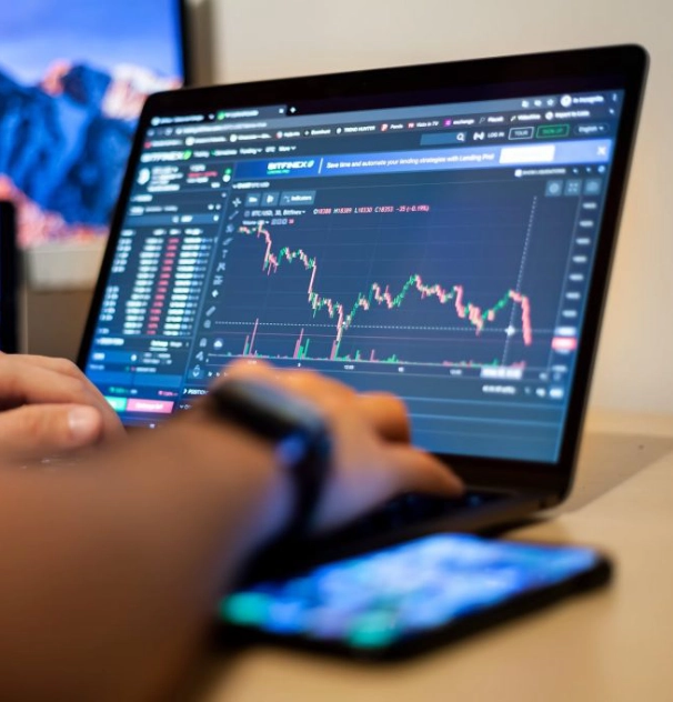 Live tracking via broker